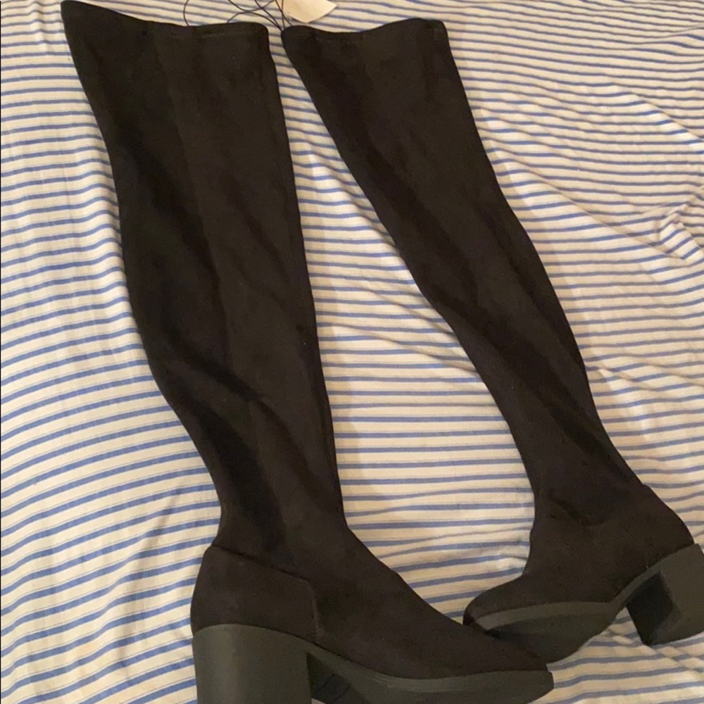 H&M Knee High Suede Heeled Boots